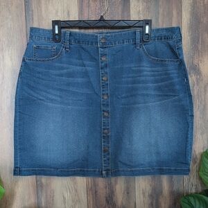Boutique Plus Blue Denim Snap Button Mini Jean Skirt 20W             C704